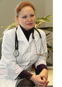 Оксана Владимировна Хоменко, врач-терапевт высшей категории, кандидат медицинских наук, специалист центра "Реновацио"