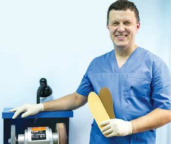 Алексей Викторович ШИШОНКОВ – врач ортопед-травматолог высшей категории, специалист по изготовлению индивидуальных ортопедических стелек