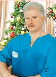 Олег Богданович САВЯК врач-вертебролог, нейрохирург, руководитель красноярской «Клиники вертебрологии»