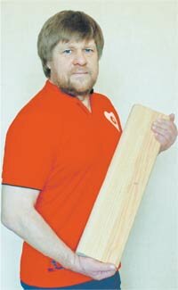 Юрий САВИН, изобретатель уникальной системы «ДАР-ГОРА» и многофункционального атрибута «ДУБИНУШКА», создатель защитной кедровой «БИОМАСКИ»